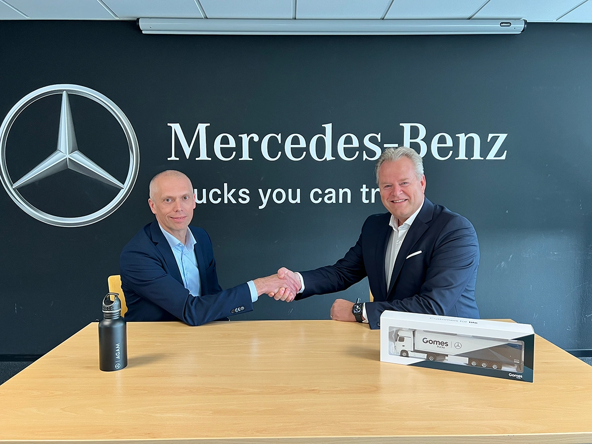 Gomes en AGAM tekenmoment