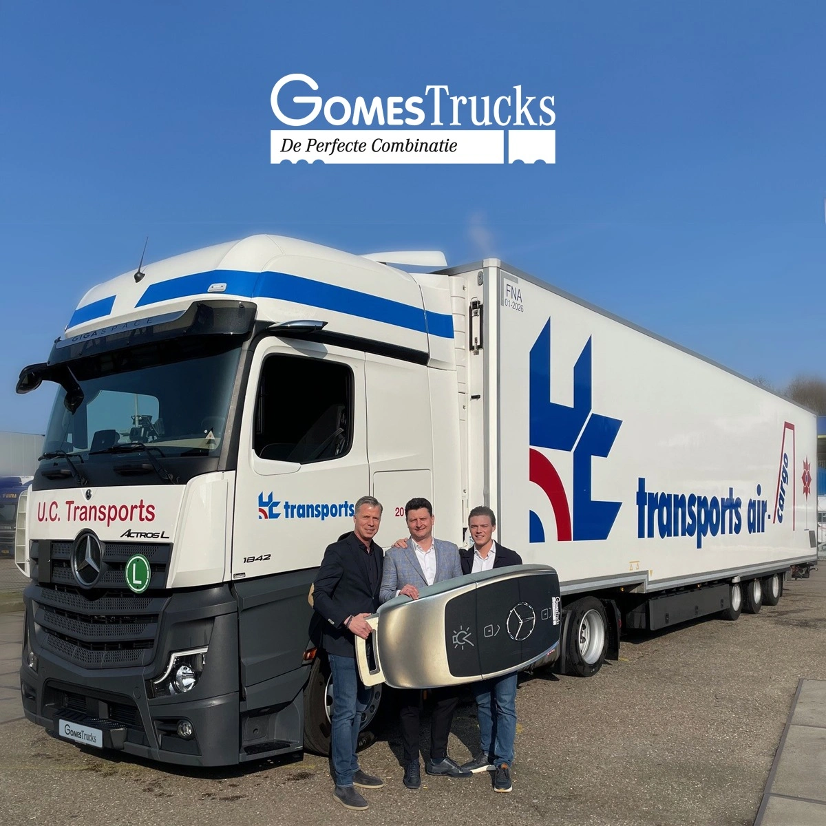 Foto van de aflevering van Mercedes-Benz Actros trucks aan UC Logistics & Forwarding