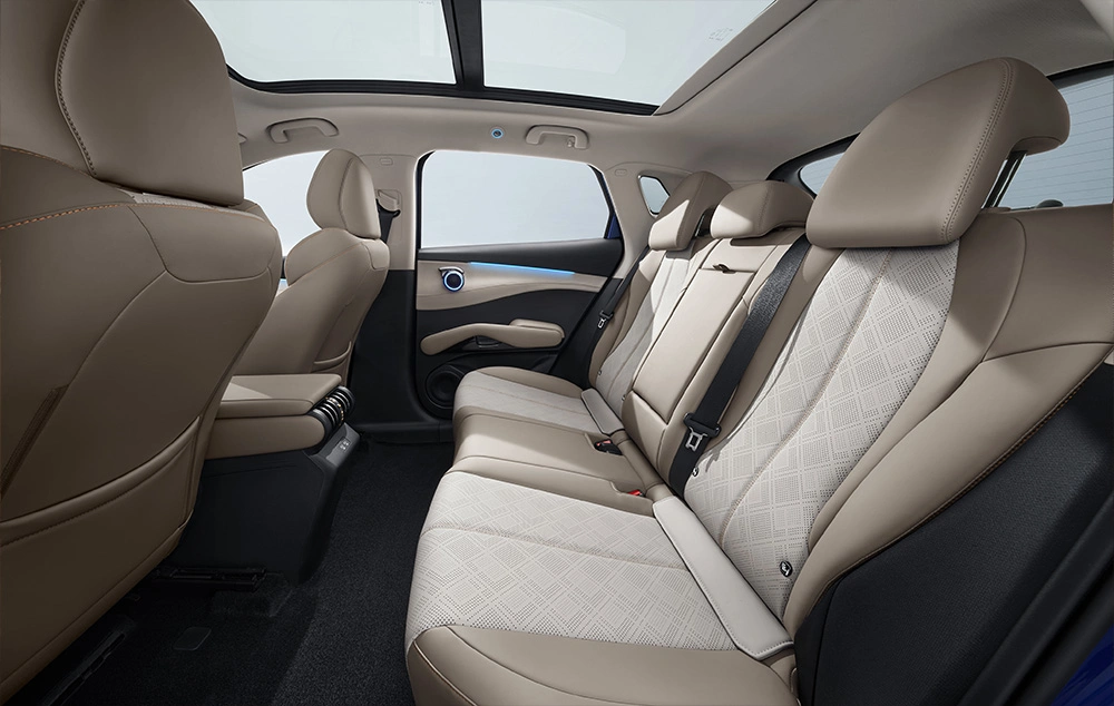 BYD ATTO EVO 3 Interieur Ruime zitplaatsen achterin Gomes