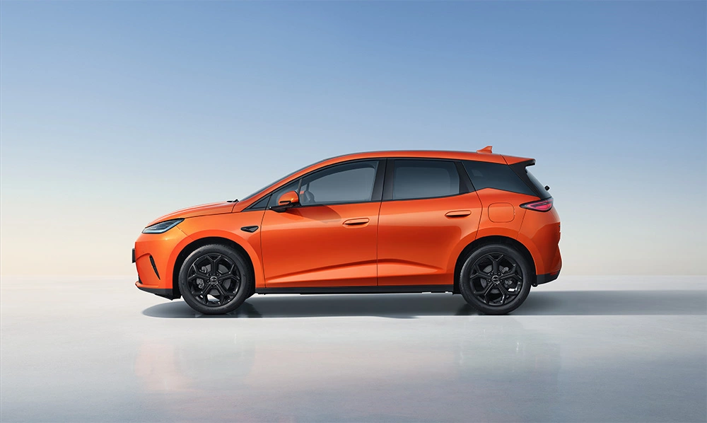 BYD DOLPHIN Exterieur Een 'zwevend dak' en led-achterlichten over de volle breedte Gomes