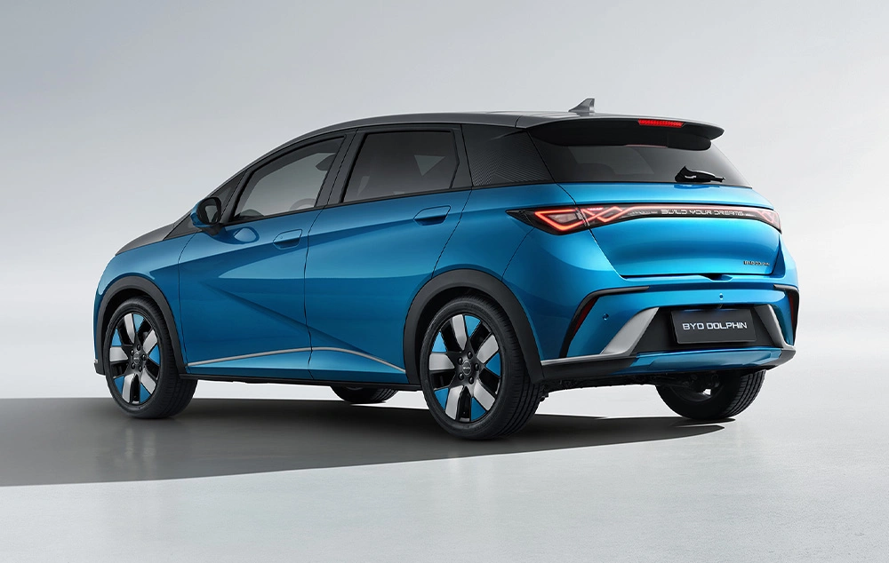 BYD DOLPHIN Exterieur Een 'zwevend dak' en led-achterlichten over de volle breedte Gomes