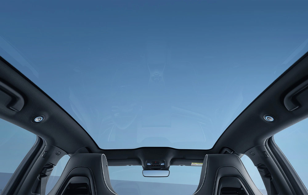 BYD SEAL Interieur Panoramisch glazen dak Gomes