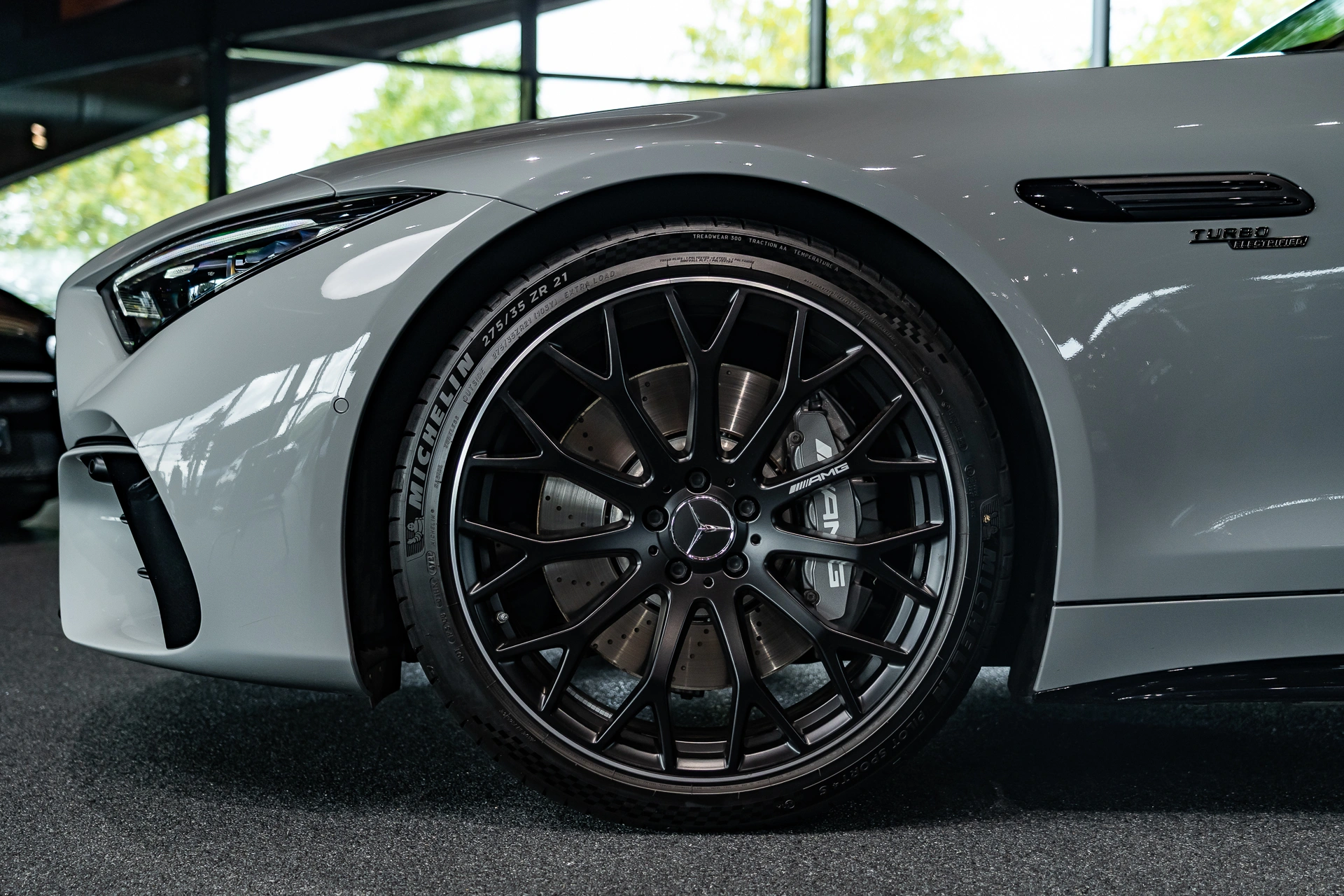 Mercedes-AMG velgen bij Gomes