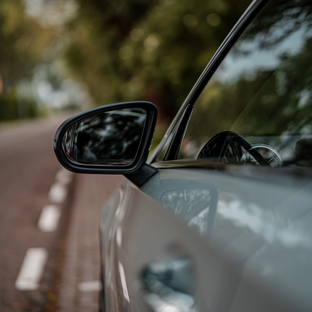 Detailfoto van de spiegel van een Mercedes-Benz A-Klasse Limousine
