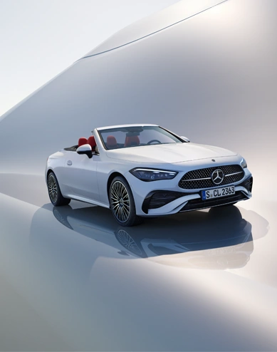 Detailfoto van het hyperscreen display in de Mercedes-Benz EQE SUV
