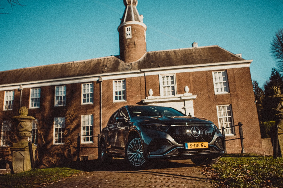 EQS SUV