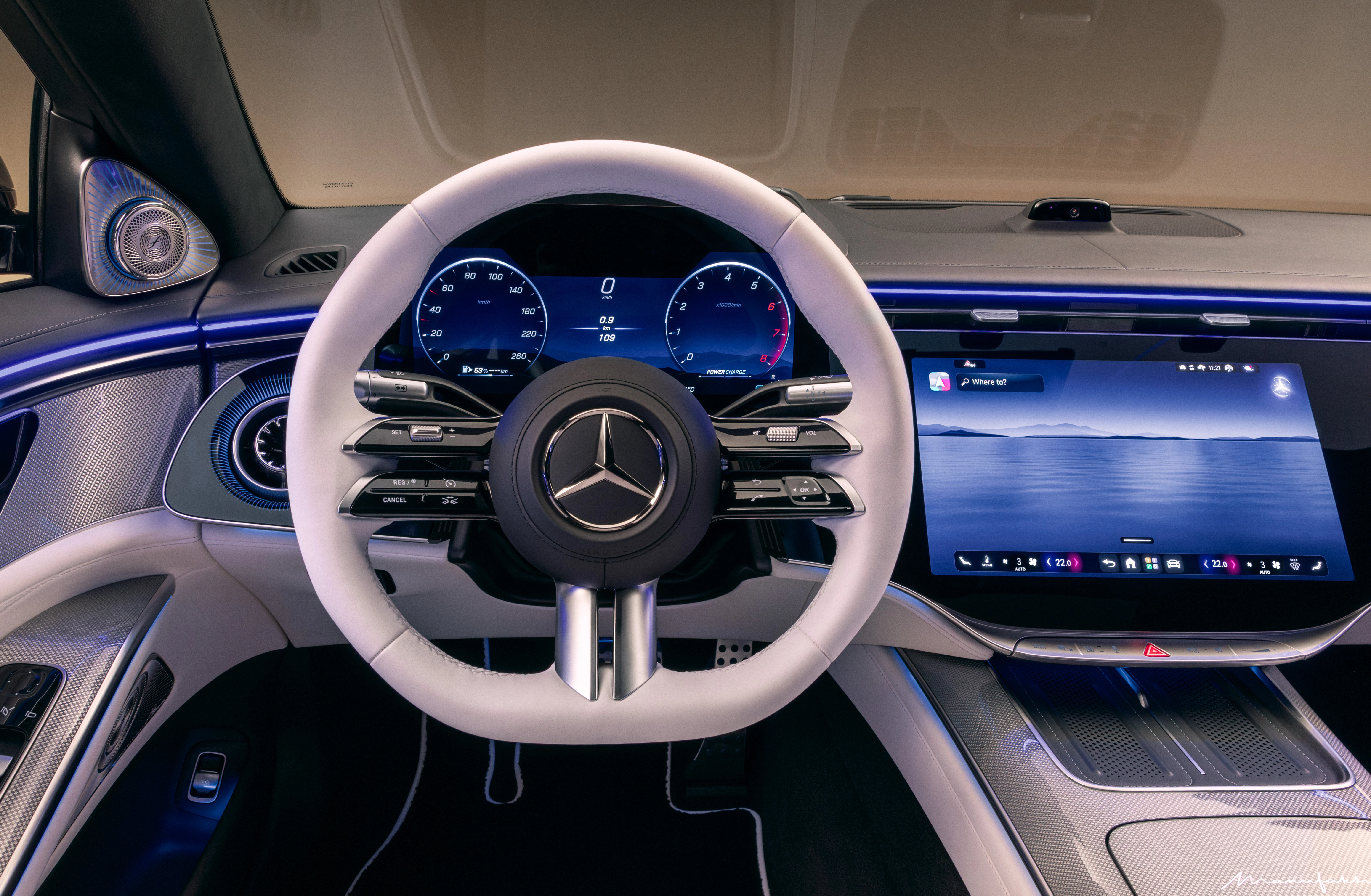 Overzichtsfoto van het stuur en dashboard van de Mercedes-Benz S-Klasse
